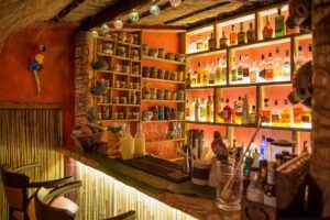 Lavoro_Barman_Tiki_Bar_Maccarese
