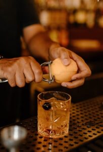 Lavoro_Barman_Gazzano